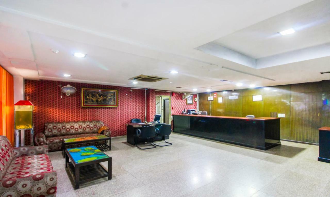 Hotel Monarch Inn Lucknow Exteriör bild