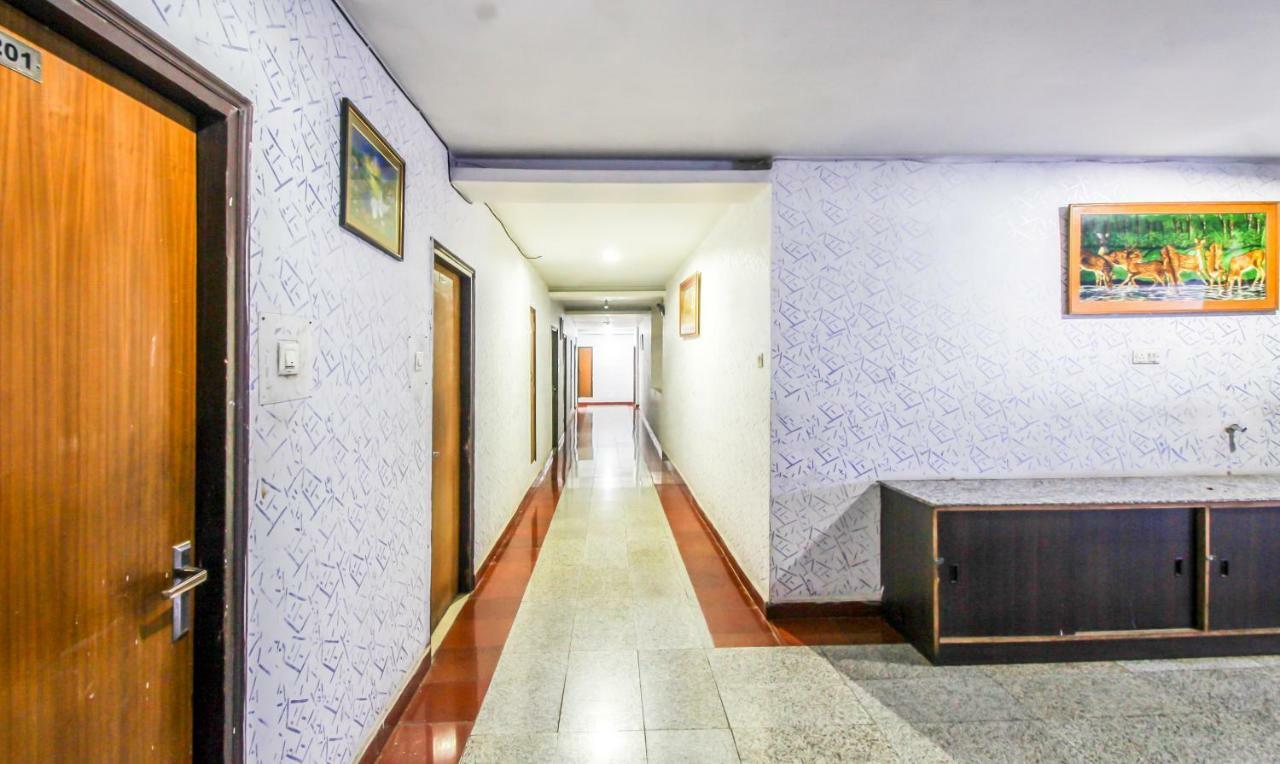 Hotel Monarch Inn Lucknow Exteriör bild